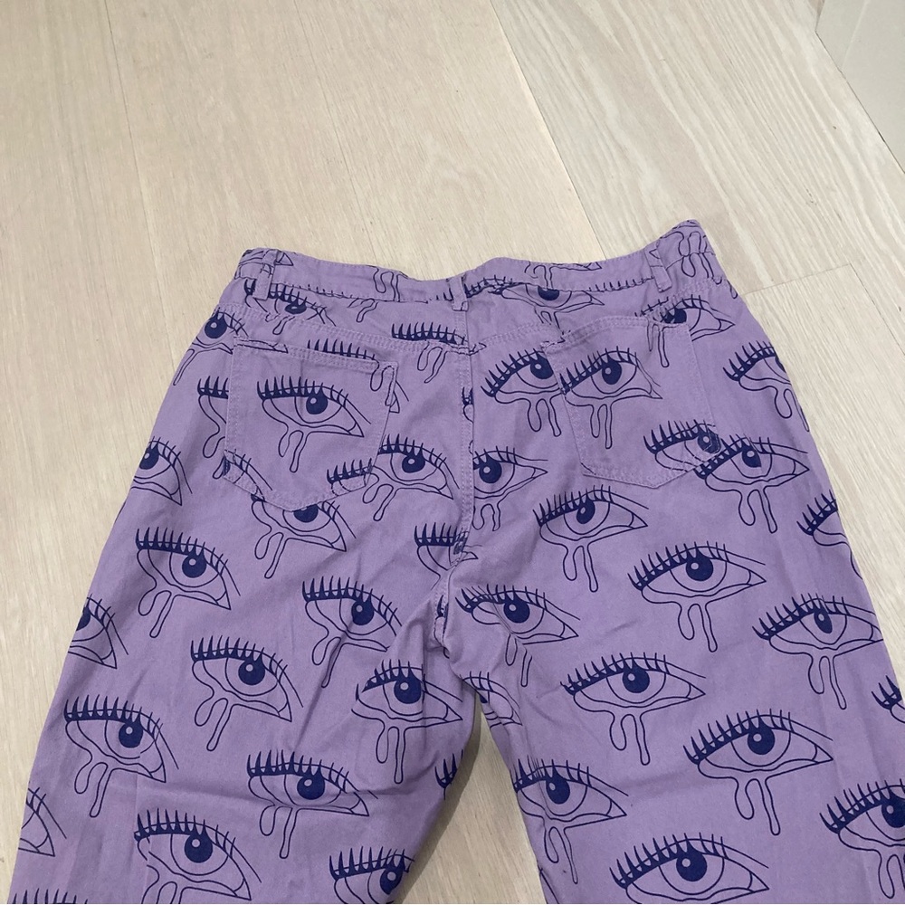 SHEIN | Curve Eye Graphic Jeans - Picture 8 of 10
